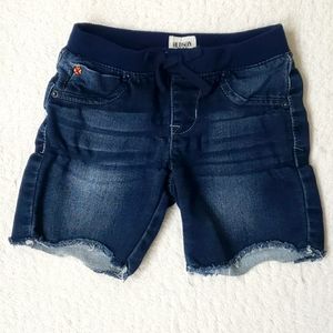 Hudson girls 4 soft distressed jeans shorts